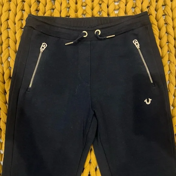 Women’s True Religion Set